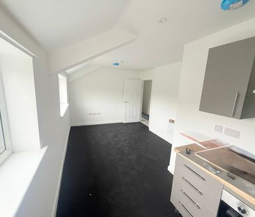 Sherborne Road, Yeovil, Somerset - Photo 1