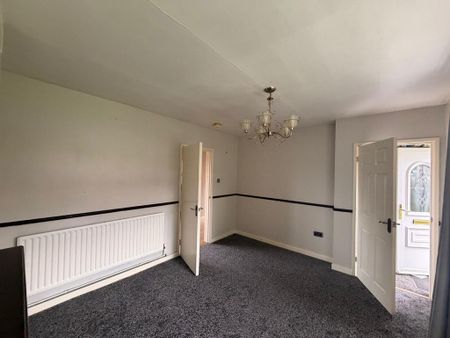 3 bedroom semi-detached house to rent - Photo 2