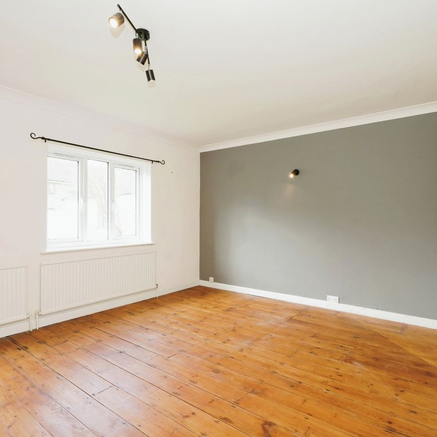 Oxford Road, Calne - Photo 1