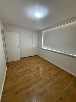 Stone Throw Away from High Street! - Photo 1