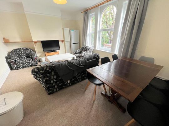 5 bedroom terraced house to rent - Photo 1