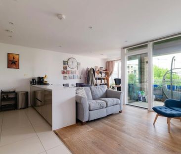 2 Bed Flat, Kane Court, SE10 - Photo 1