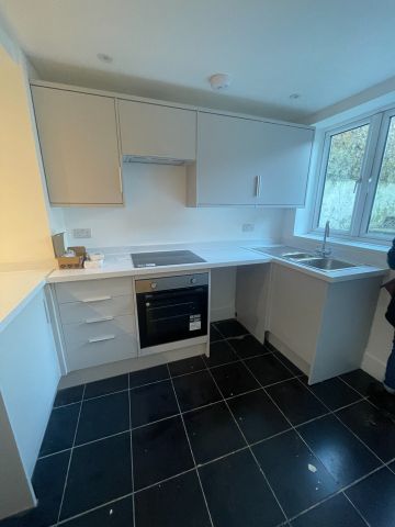 1 Bed Flat, Princes Terrace, BN2 - Photo 4