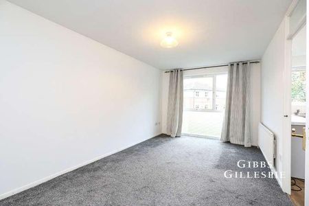 Cranston Close, Ickenham, Middlesex, UB10 - Photo 5