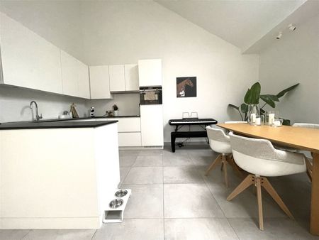 Prachtig gelijkvloers appartement met koertje en garage - Photo 5