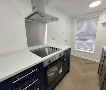 2 bedroom end of terrace house to rent - Photo 6