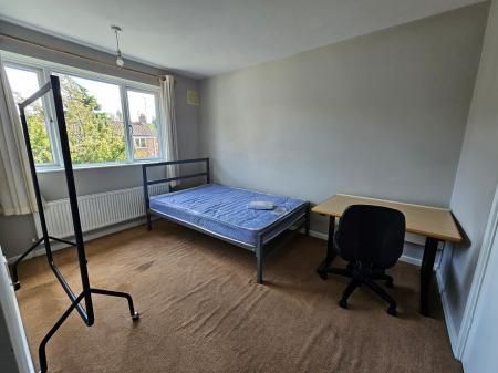 Bradshaws, Hatfield, AL10 - Photo 4