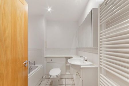 2 Bed Flat, Settlers Court, E14 - Photo 5
