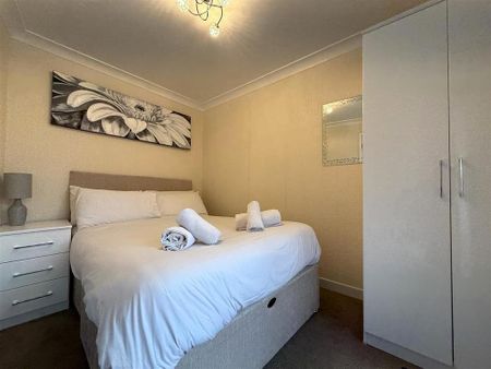 2 bedroom apartment to rent - Photo 5
