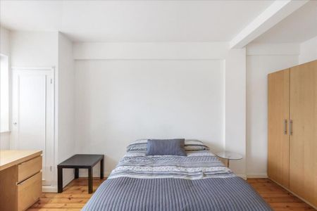 3 bedroom apartment to rent - Photo 4