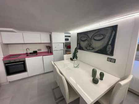 Apartamento planta baja en alquiler en Centro, Fuengirola - Photo 3