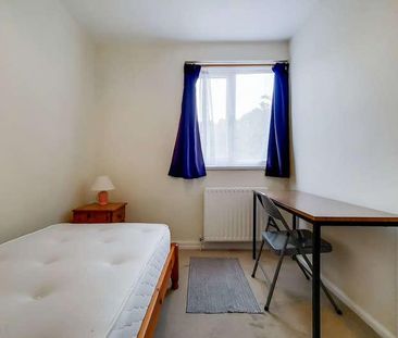 Burbage Close, Bermondsey, London, SE1 - Photo 1