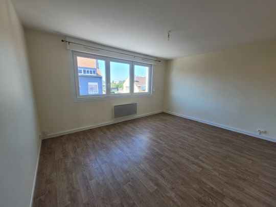 Location Appartement 2 pièces 48m² BOULOGNE SUR MER 62200 - Photo 1