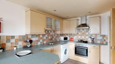 2 bedroom flat to rent - Photo 5
