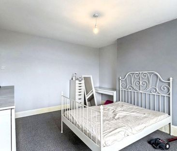 2 bed upper flat to rent in NE31 - Photo 5