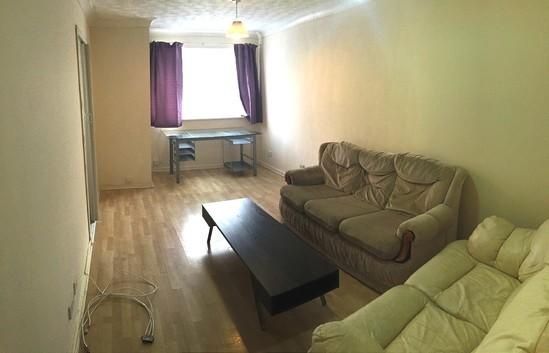 2 Bed Flat, Pittman Gardens, IG1 - Photo 1