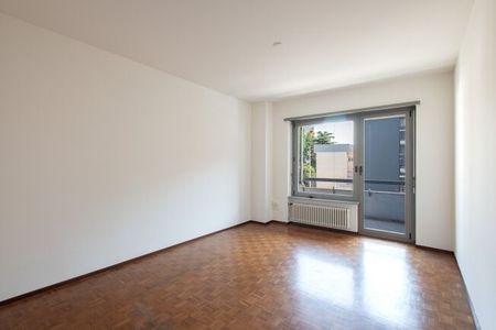 Apartment - Photo 3