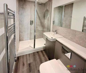 2 bedroom penthouse to rent - Photo 6