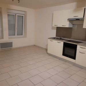 Location Appartement 1 pièce 32m² HAZEBROUCK 59190 - Photo 2