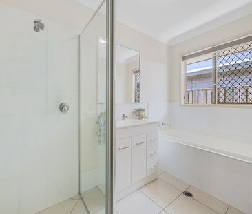 Low-Maintenance Modern Living in a Quiet Narangba Pocket - Photo 4