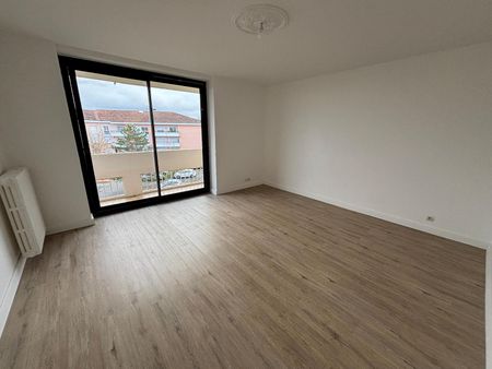 RAMONVILLE ST AGNE / Location Appartement 4 Pièces 77 m² - Photo 5