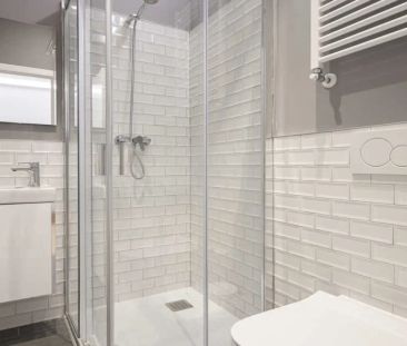 Room in a shared 4-bedroom apartment for rent in Trafalgar, Madrid. - Photo 6