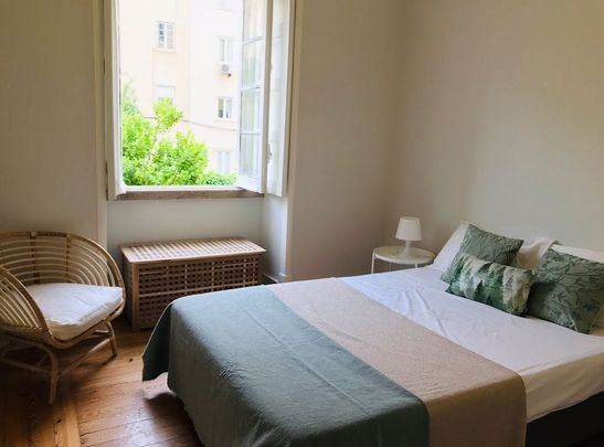 Avenida Visconde de Valmor, Lisbon, Lisbon 1050-240 - Photo 1