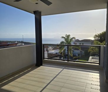 Real Del Mar Tri-level - Photo 6