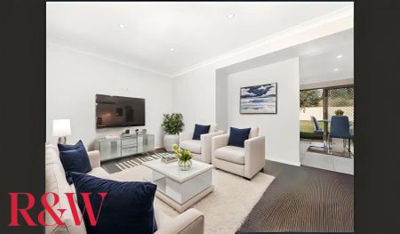 “SPACIOUS FAMILY LIVING IN THE IDEAL LOCATION” - Photo 4