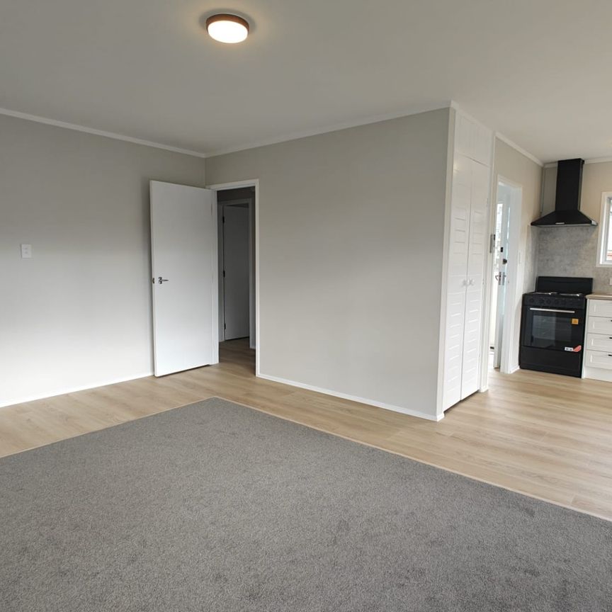 Property Management1/4 Mahuta Grove, Northcote - House for Rent - Photo 1