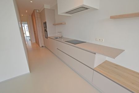 Nieuwbouwappartement met 1 slaapkamer gelegen in hartje Zoute met prachtig zicht over de villa's van het Zoute - Photo 3