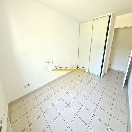 Appartement T3 dans résidence sécurisée avec balcon et parkings privés - Photo 5