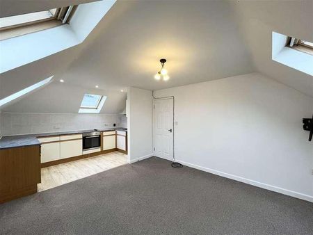 Cliff Road, Newquay, TR7 - Photo 2