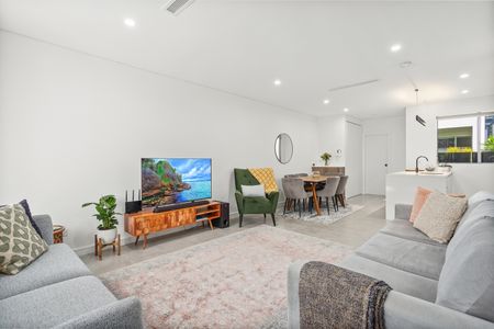 7/289 Port Hacking Road, Miranda NSW 2228 - Townhouse For Rent | Domain - Photo 3