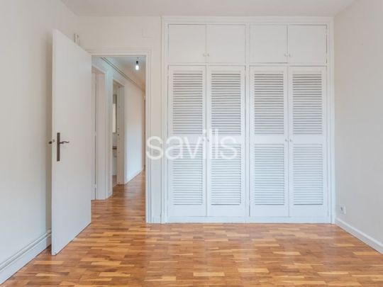 5 room luxury Apartment for rent in Borne, Barcelona, Province of Barcelona, Catalonia - Photo 1