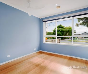 3 Bed, 1 Bath - Photo 6