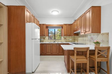 Two Bedroom House - Photo 3