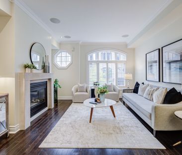 For Lease - 51 Lobo Mews, Toronto, Ontario - Photo 2