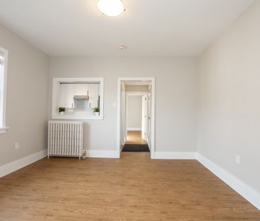 14 Welland Ave, St. Catharines (2) - 2 Bedroom Unit - Photo 3