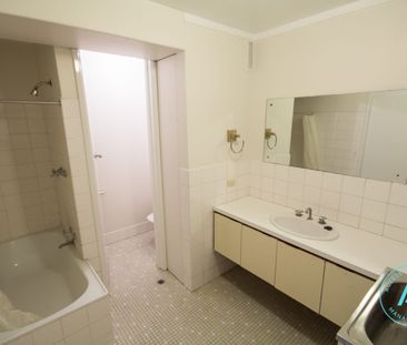 APARTMENT FOR RENT IN SOUTH PERTH - Photo 5