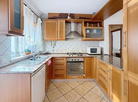 Nazaré, Leiria - Photo 4