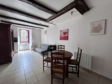 Location Appartement 2 pièces 39m² DOL DE BRETAGNE 35120 - Photo 2