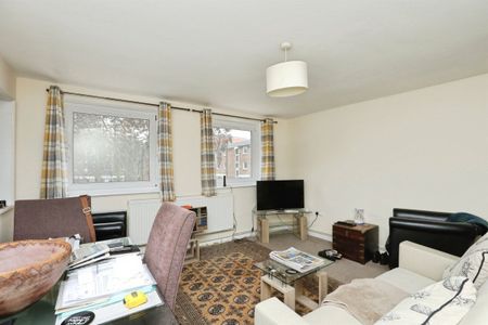 Upton Road - Photo 4