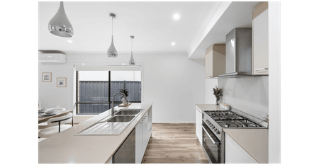 House So Nice, Even Your Plants Will Start Complaining if You Leave - Photo 3