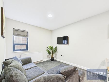 1 bedroom Flat To Let - Photo 4