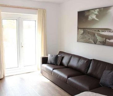 Bedroom Detached House In Winton, BH9 - Photo 1