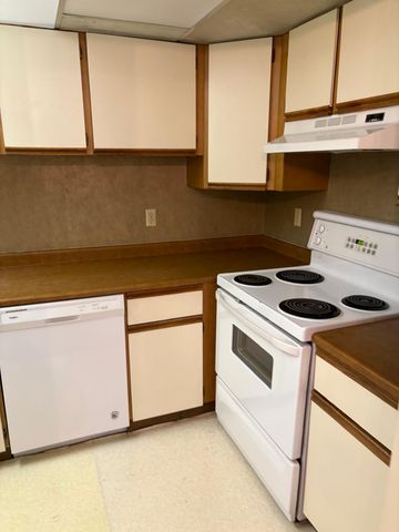 Apartment in Thorncliffe - Photo 5