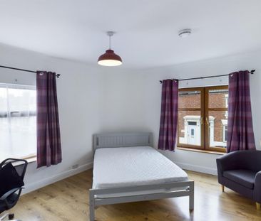 4 bedroom house to rent - Photo 3