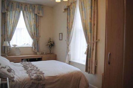 Trent Court, Stone, ST15 - Photo 4