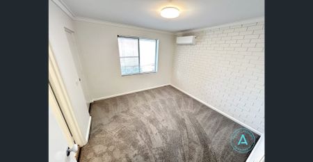 Stylish Renovated Unit in a Prime Location - Unit For Rent In North Perth - Photo 4